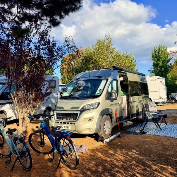 Stellplatz fur Campervan und Wohnmobil - camping la plage - la trinite sur mer