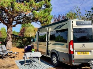 Mit dem Wohnmobil oder Campervan durch die südliche Bretagne: Zwischenstopp in La Trinité-sur-Mer